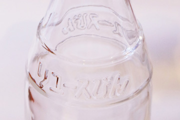 �V�����[�X�т񕶎��f�U�C��